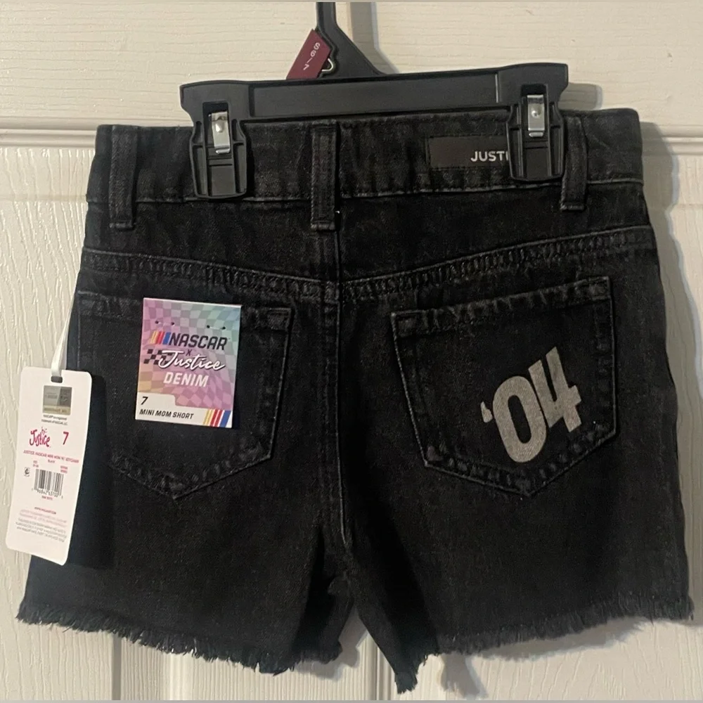 NWT‎ Justice x NASCAR Black Distressed Denim Shorts Girls Size 7 Keychain